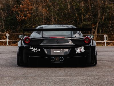 FERRARI 458 ITALIA - 6