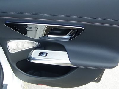 صورة 9 لـ 2024 Mercedes-BENZ E-CLASS