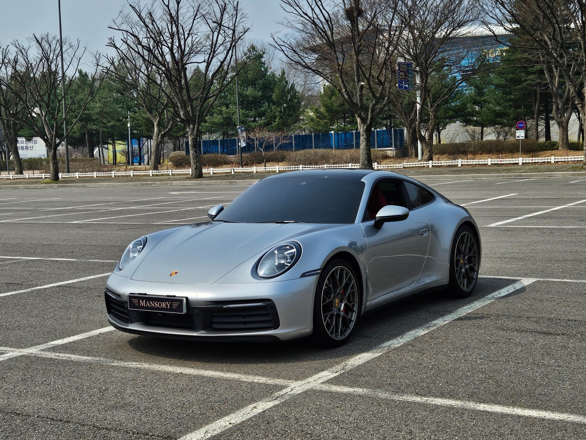 PORSCHE 911 - View 1