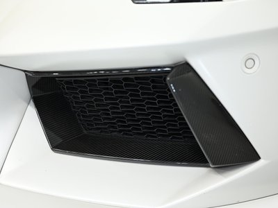 LAMBORGHINI AVENTADOR - 9
