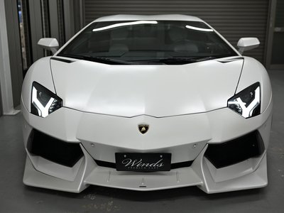 LAMBORGHINI AVENTADOR - 2