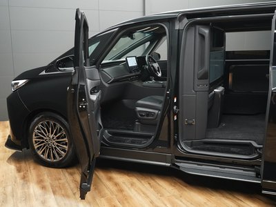 صورة مصغرة 64 لـ 2024 Lexus LM