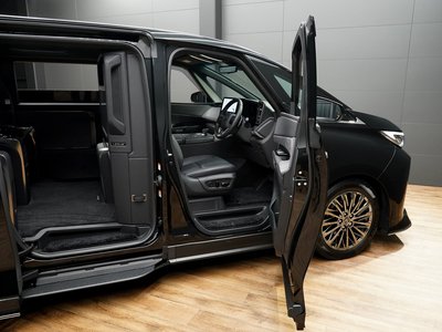 صورة مصغرة 65 لـ 2024 Lexus LM