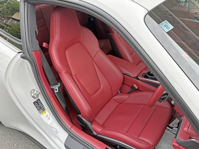 PORSCHE 911 - 9