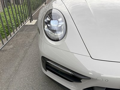 PORSCHE 911 - 8
