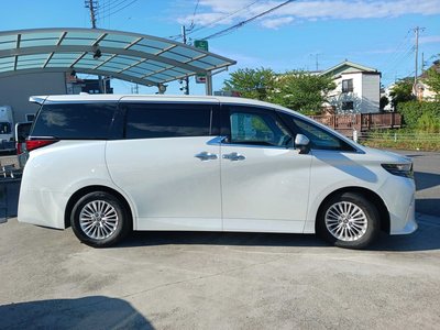 صورة 13 لـ 2024 Toyota ALPHARD