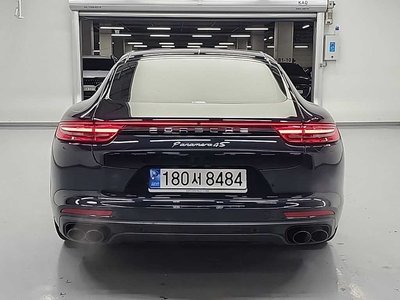 PORSCHE PANAMERA - 2