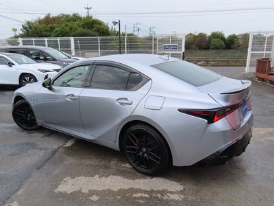 LEXUS IS - 8