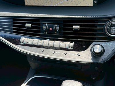 صورة مصغرة 49 لـ 2018 Lexus LS