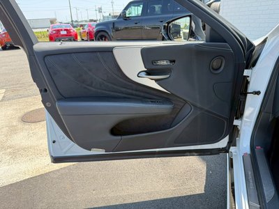 صورة مصغرة 65 لـ 2018 Lexus LS