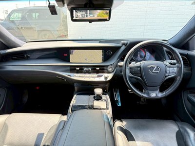 2018 Lexus LS 照片 2