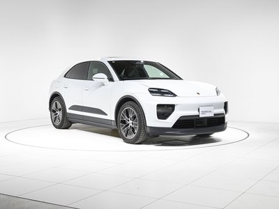 PORSCHE MACAN - 3