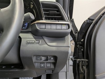 TOYOTA CROWN CROSSOVER - 5