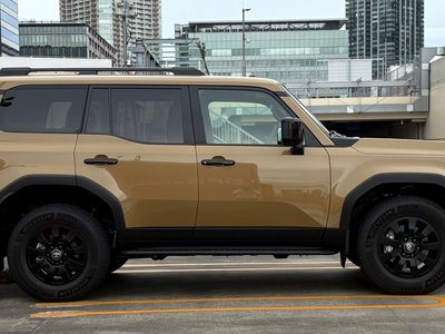 TOYOTA LAND CRUISER 250 - 4