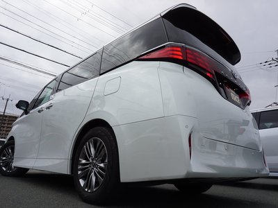 TOYOTA ALPHARD - 10