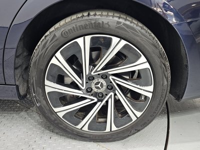 MERCEDES-BENZ E-CLASS - 6