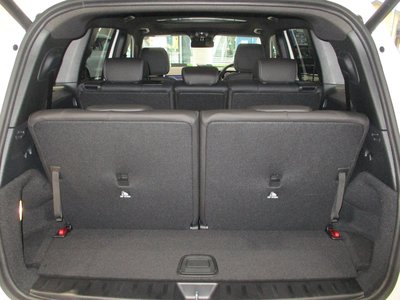MERCEDES-BENZ GLB - 8
