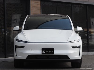 TESLA MODEL Y - 6