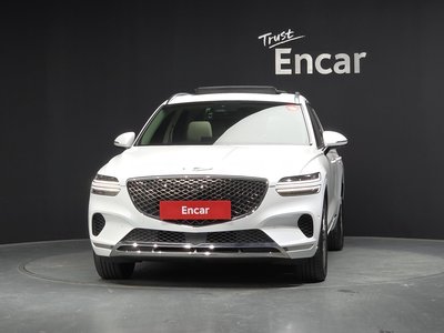 صورة 2 لـ 2023 Genesis GV70
