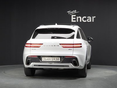صورة 3 لـ 2023 Genesis GV70