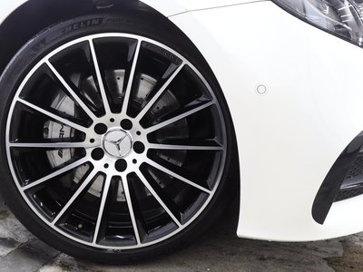 MERCEDES-BENZ E-CLASS COUPE AMG - 9