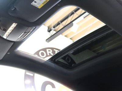 MERCEDES-BENZ E-CLASS COUPE AMG - 10