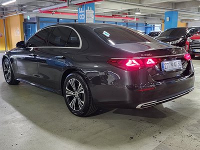 MERCEDES-BENZ E-CLASS - 3