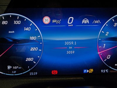 MERCEDES-BENZ E-CLASS - 6