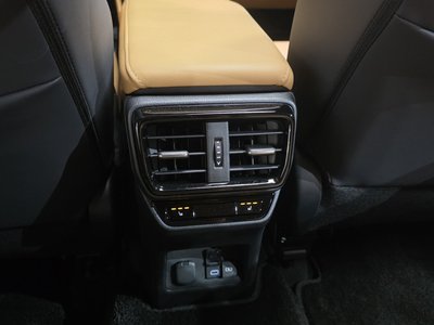 2025 Lexus NX 缩略图 18