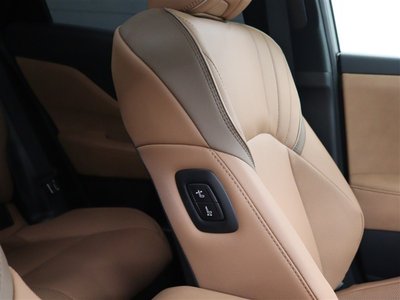 TOYOTA CROWN SPORT - 10