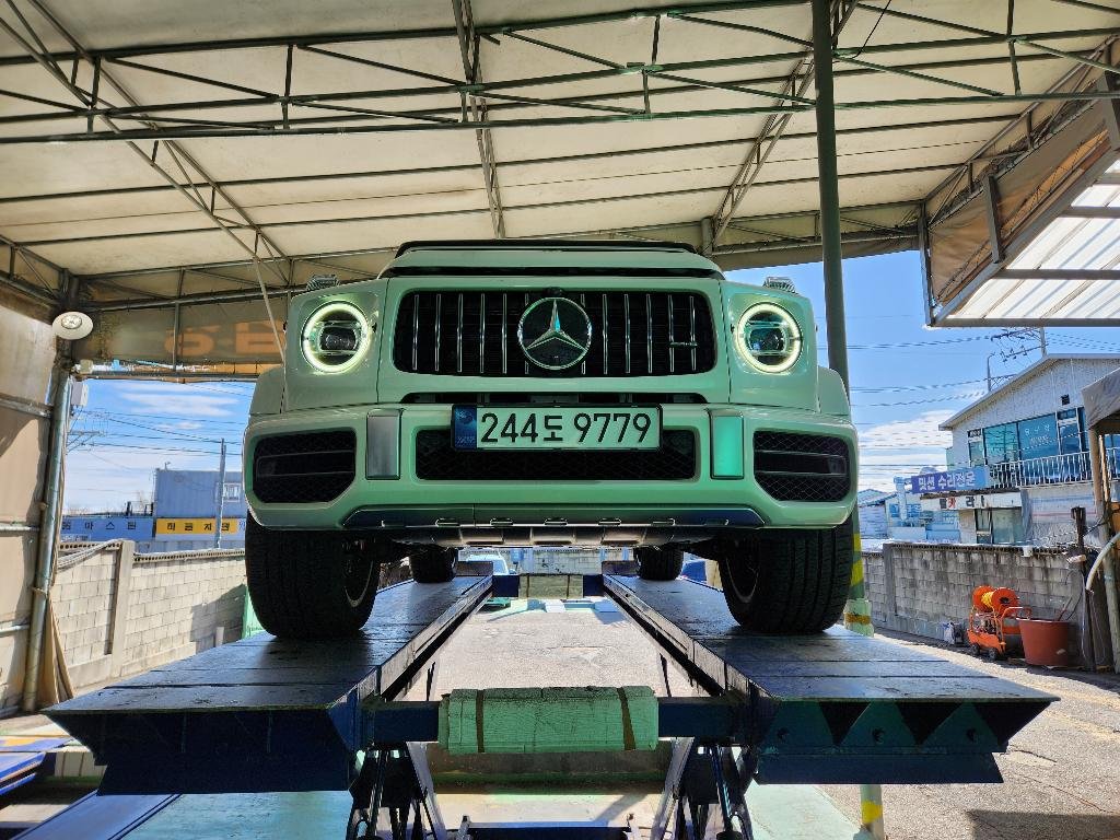 MERCEDES-BENZ G-CLASS - View 1