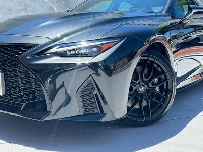 2022 Lexus IS — миниатюра 35