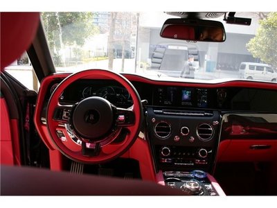 ROLLS-ROYCE CULLINAN - 7