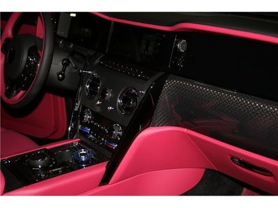 ROLLS-ROYCE CULLINAN - 9