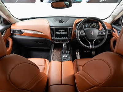2022 Maserati LEVANTE — фото 3