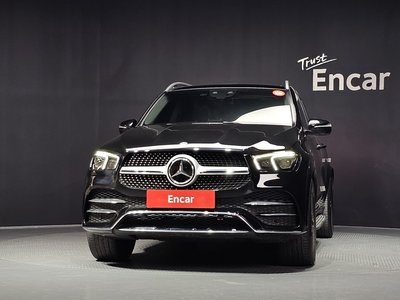 2021 Mercedes-BENZ GLE — фото 2
