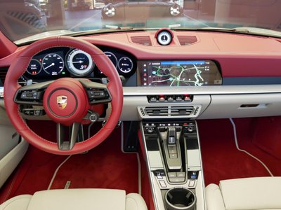 PORSCHE 911 CABRIOLET - 10