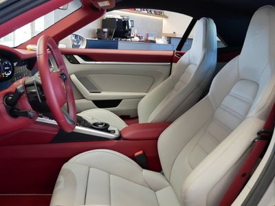 PORSCHE 911 CABRIOLET - 6