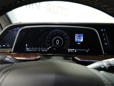 2022 Cadillac ESCALADE 缩略图 16