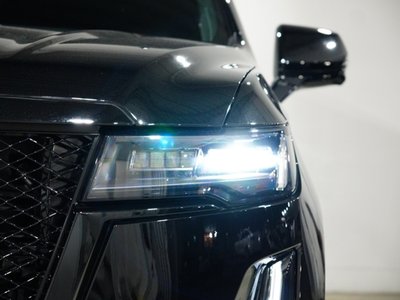 صورة 10 لـ 2022 Cadillac ESCALADE