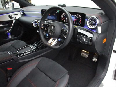 2025 Mercedes-BENZ CLA AMG — фото 10