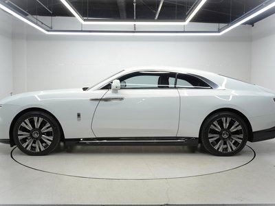 ROLLS-ROYCE SPECTRE - 8