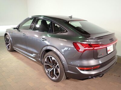 AUDI E-TRON S SPORTBACK - 5