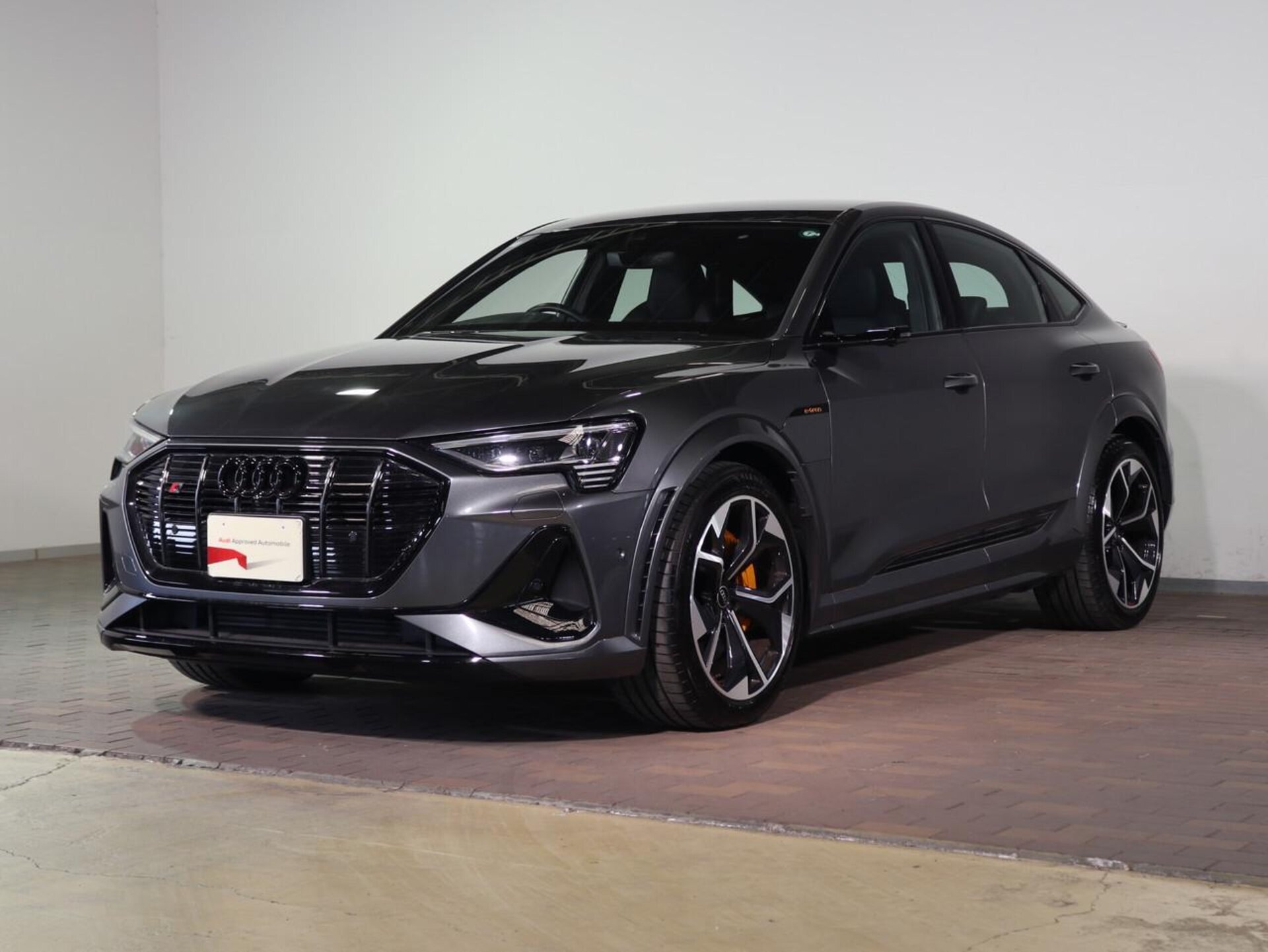 AUDI E-TRON S SPORTBACK - View 1