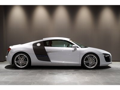 AUDI R8 - 6