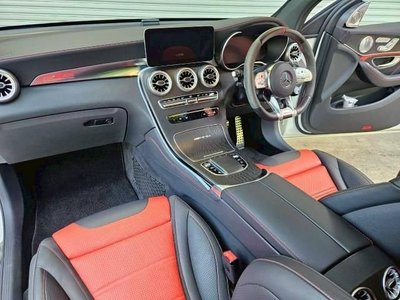 MERCEDES-BENZ GLC - 8