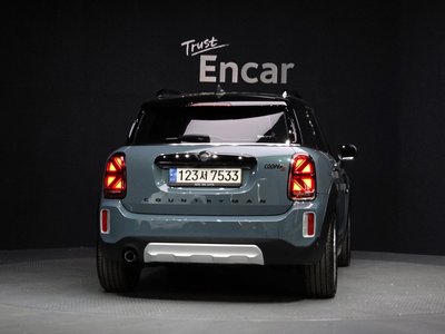 MINI COUNTRYMAN - 3