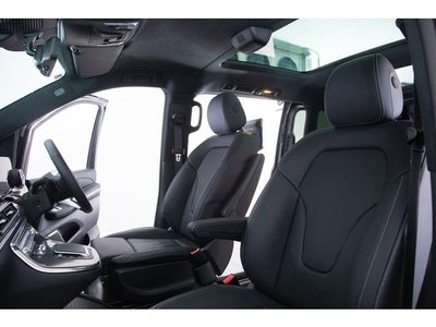 2025 Mercedes-BENZ V-CLASS — миниатюра 49