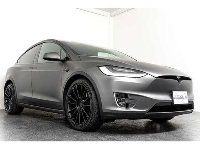 TESLA MODEL X - 5