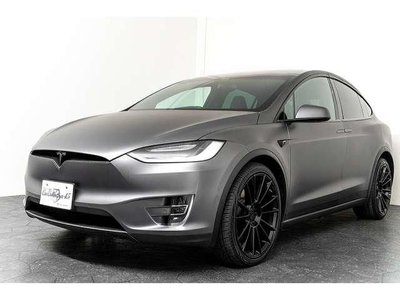 TESLA MODEL X - 4